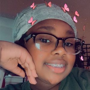 Meet your Posher, Anissa